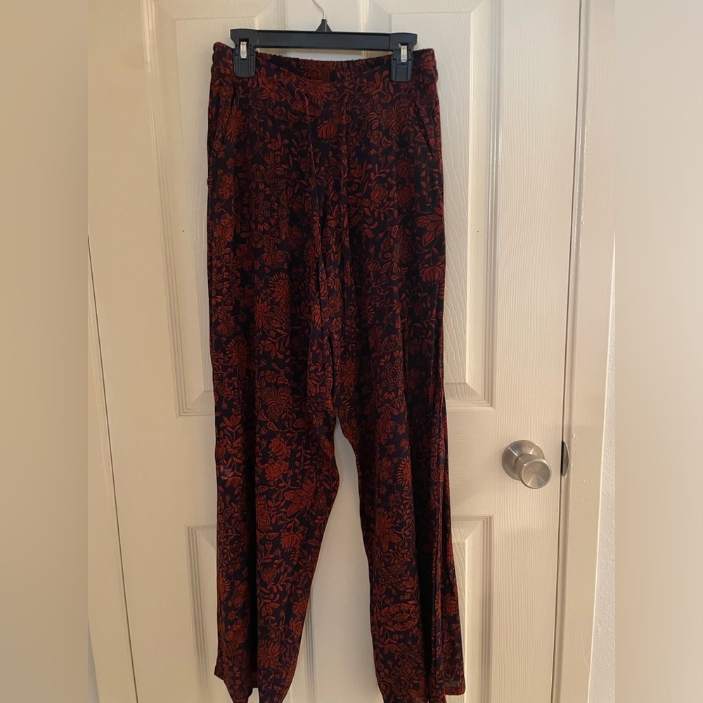 Pants - Picture 2 of 6
